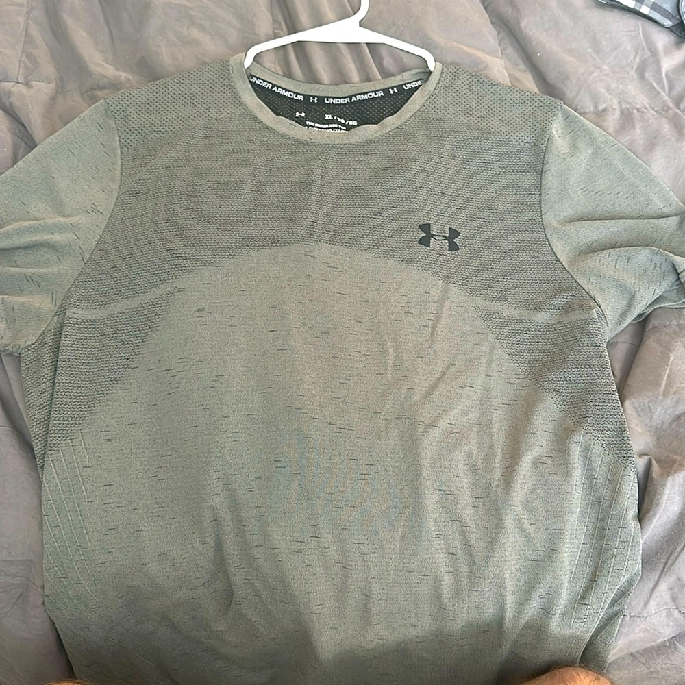 Gray Under Armour T-Shirt